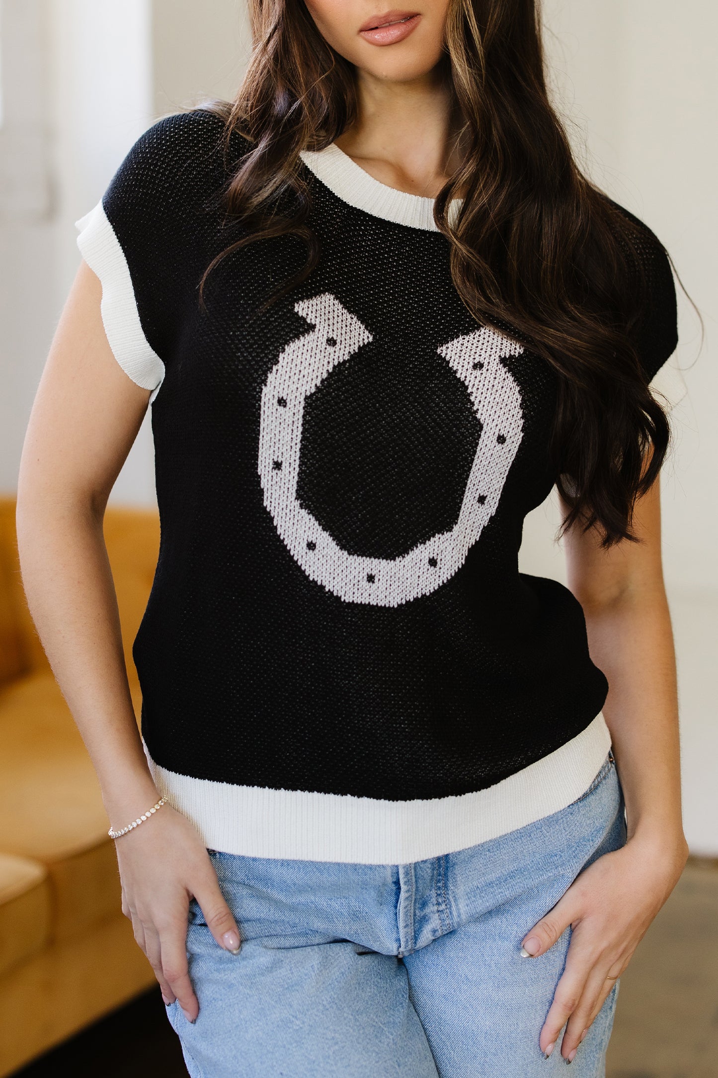 Black Horse Shoe Short Sleeve Sweater
