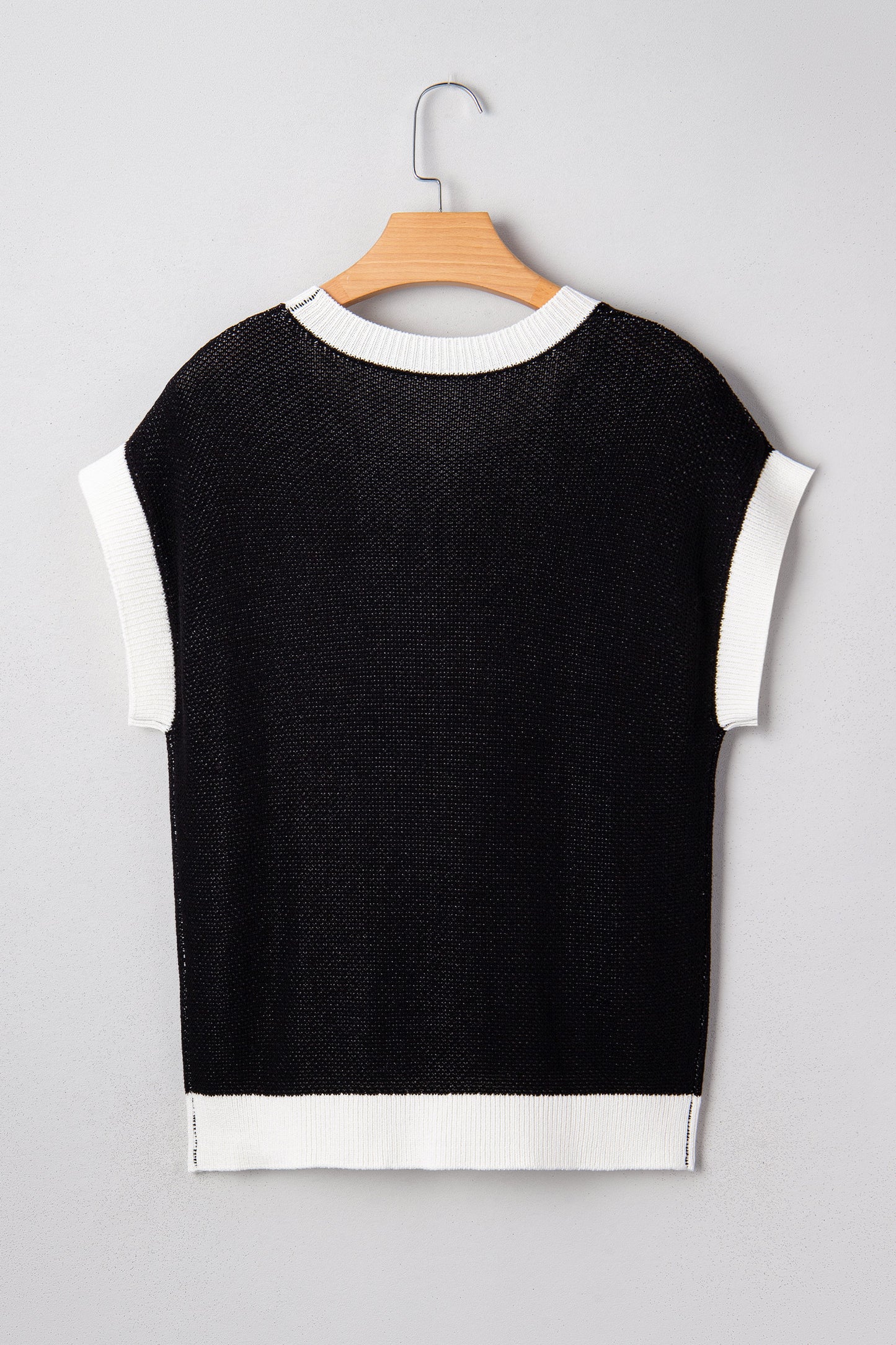 Black Horse Shoe Short Sleeve Sweater