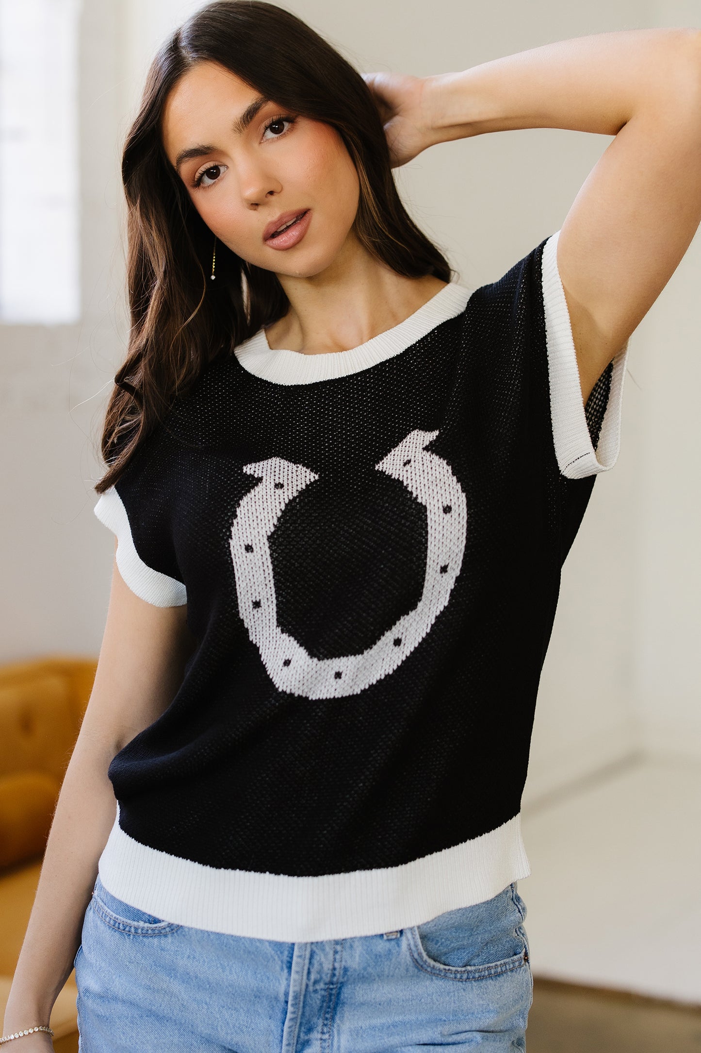 Black Horse Shoe Short Sleeve Sweater